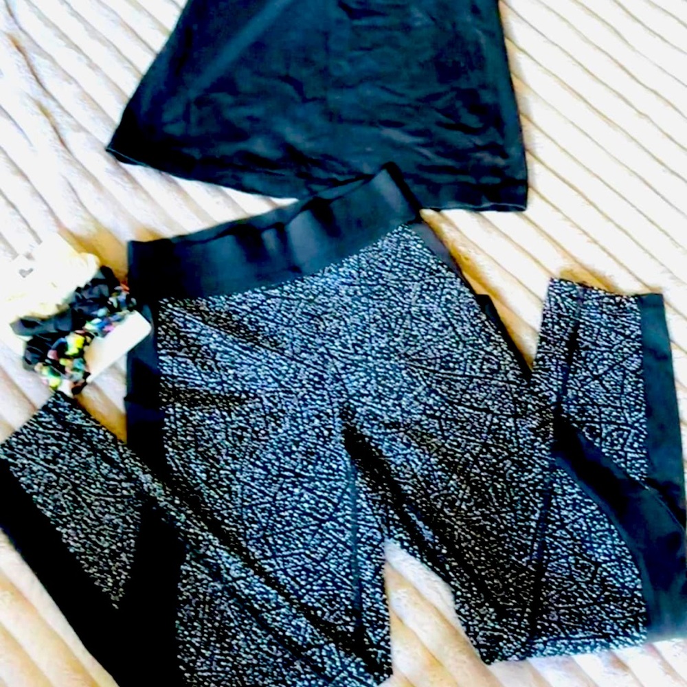 Lululemon bundle - Picture 2 of 11